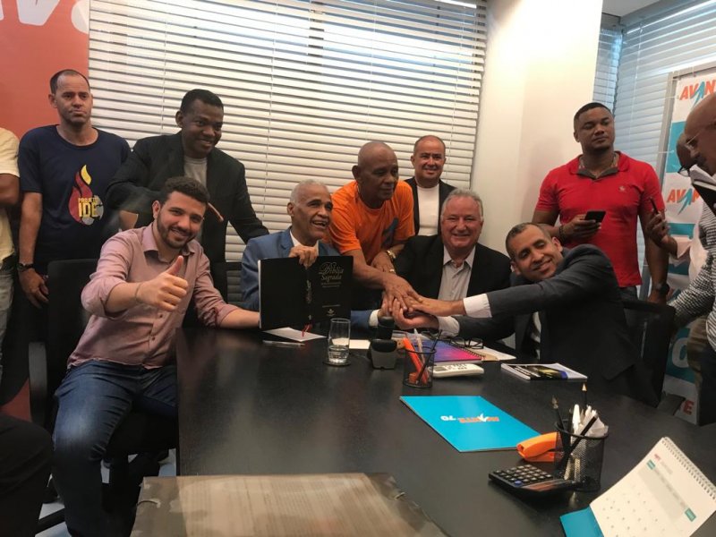 Avante define Pastor Sargento Isidório como pré-candidato a prefeito de Salvador