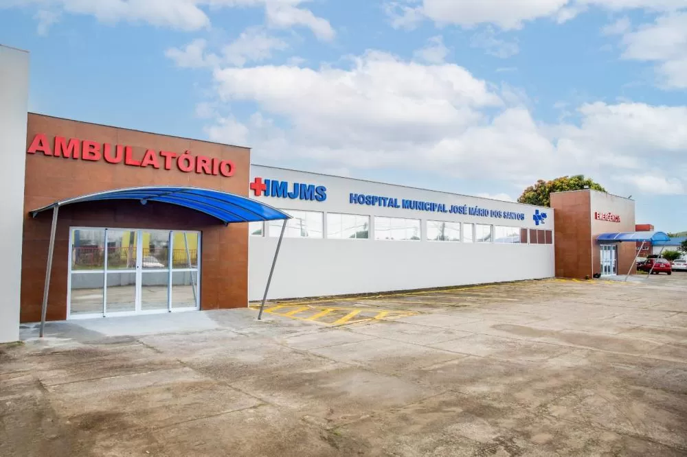 Feridos no acidente com ônibus já receberam alta do Hospital Ouro Negro