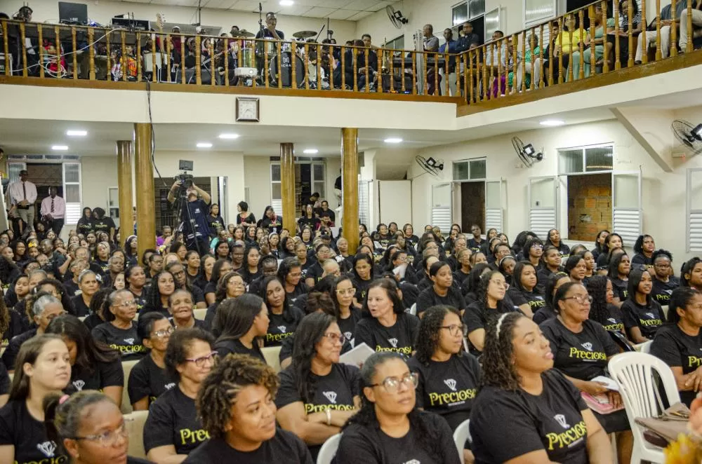Congresso da UFADESA reúne Mulheres Na Assembleia de Deus em Santo Amaro