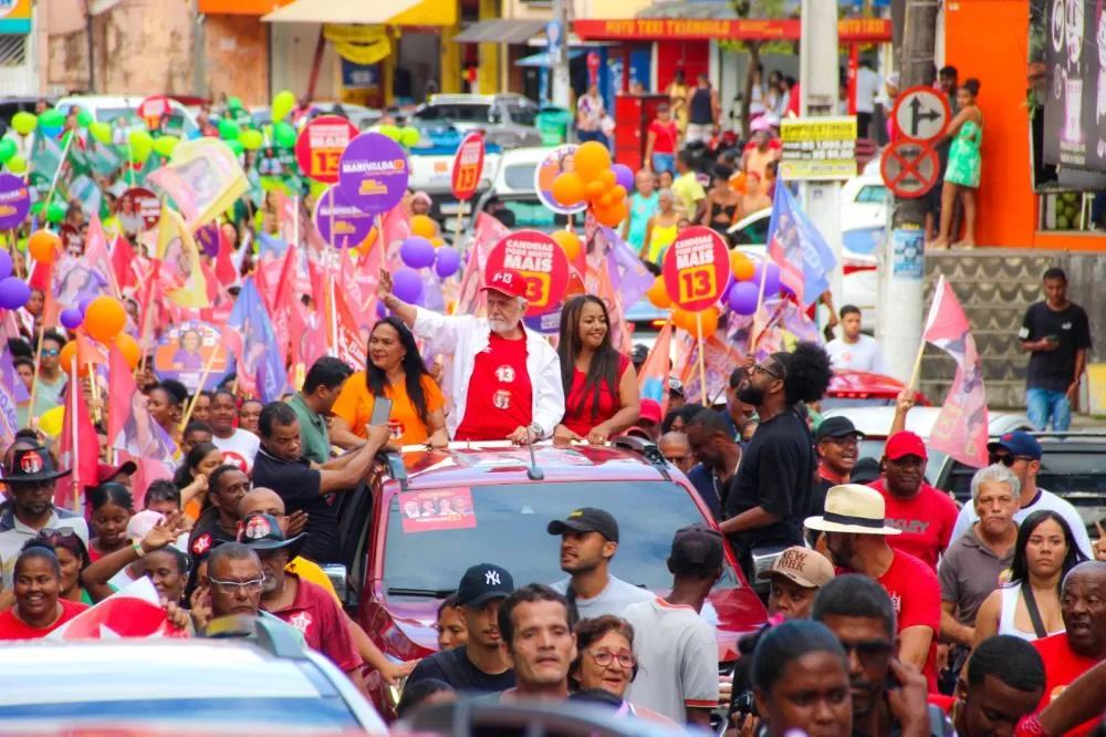 Wagner visita Candeias e bota fé na vitória de Marivalda e Tonha