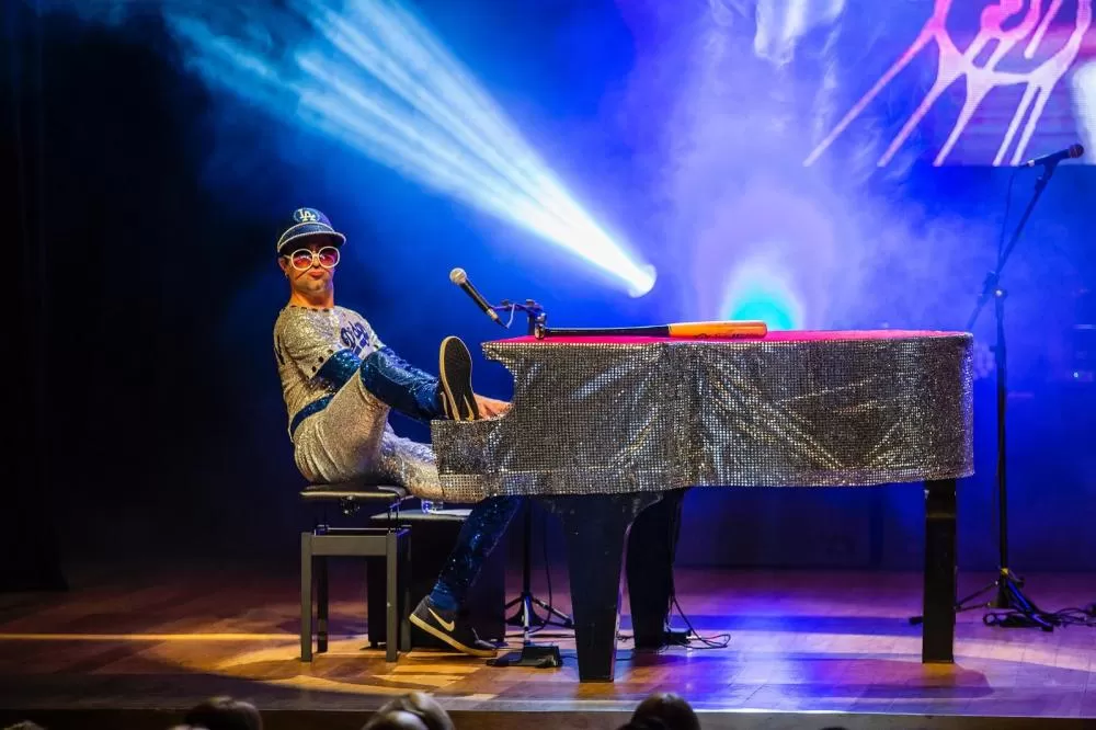 O maior tributo a Elton John da América Latina