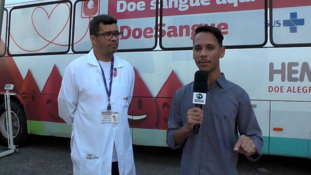 CANDEIAS: Unidades móveis da Hemoba recebem doadores de sangue 