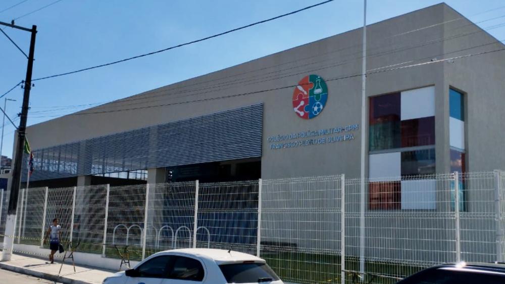 Candeias: Alunos do CPM passam mal e são levados para hospital